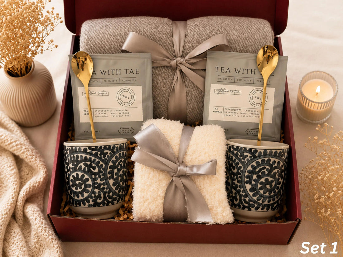 Couples Cozy Gift Box, Romantic Anniversary Gift for Couple, Engagement Gift Basket, Wedding Gift for Newlyweds, Hygge Care Package Lichi Gifts