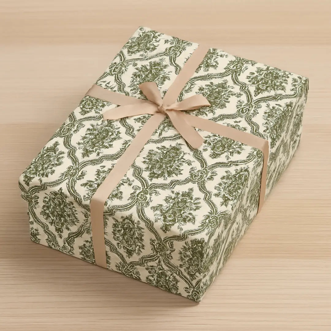 Elegant Green Damask Gift Box – Vintage Charm & Ready to Gift Lichi Gifts