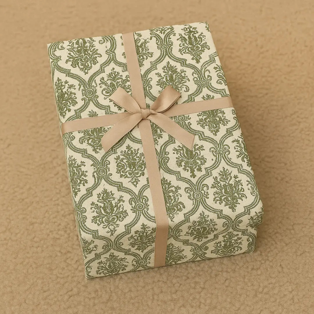 Elegant Green Damask Gift Box – Vintage Charm & Ready to Gift Lichi Gifts