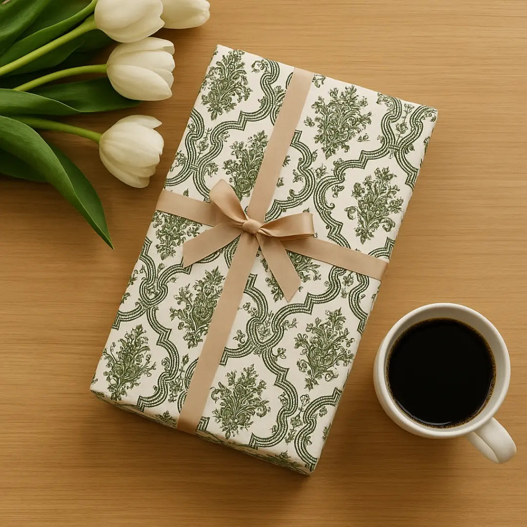 Elegant Green Damask Gift Box – Vintage Charm & Ready to Gift Lichi Gifts