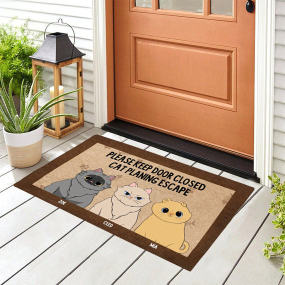 Cartoon Cats Planning Escape Personalized Doormat – Fun Welcome Mat for Cat Lovers